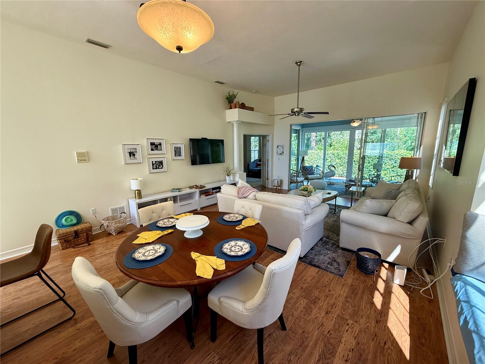 UNIVERSITY PARK - Residential Lease