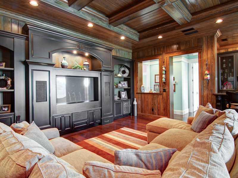 HIDDEN HARBOR - Residential