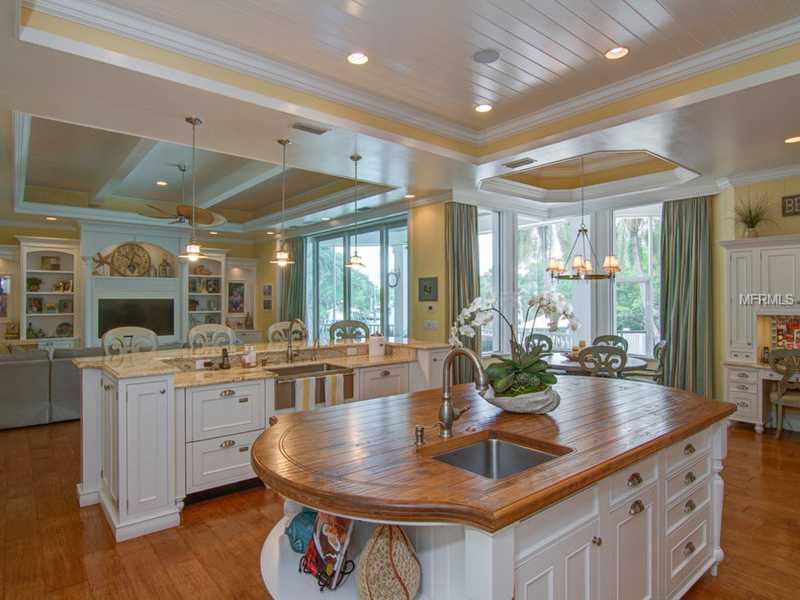 HIDDEN HARBOR - Residential