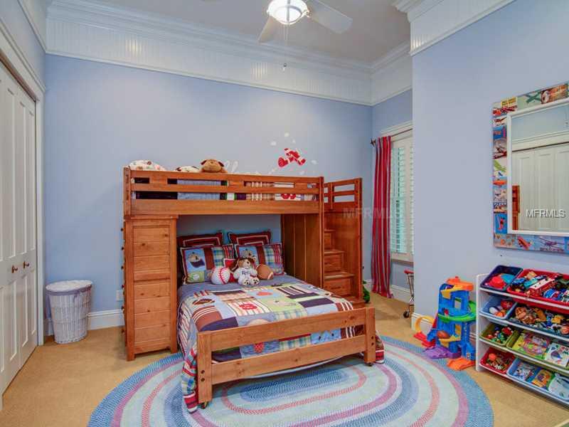 HIDDEN HARBOR - Residential