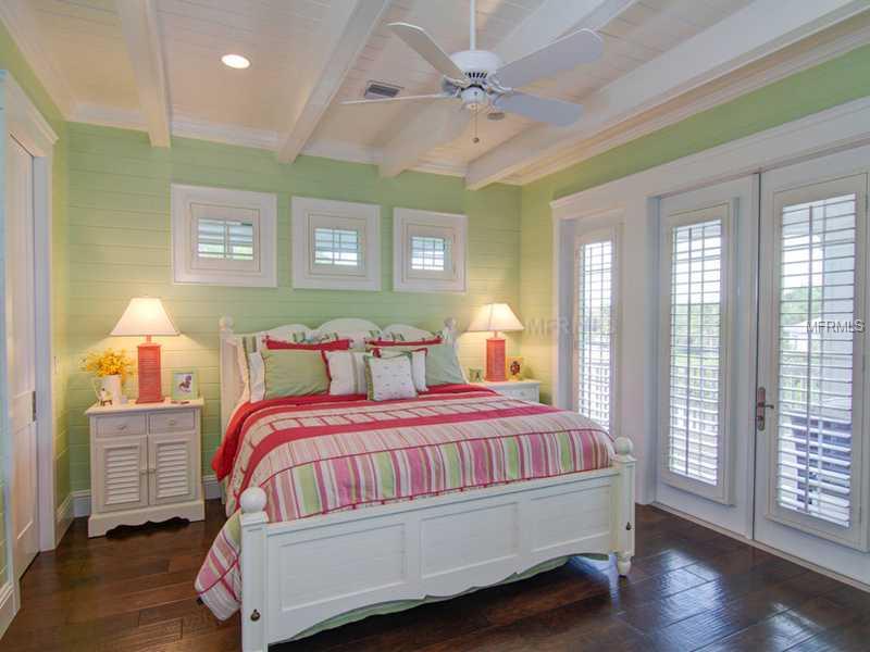 HIDDEN HARBOR - Residential