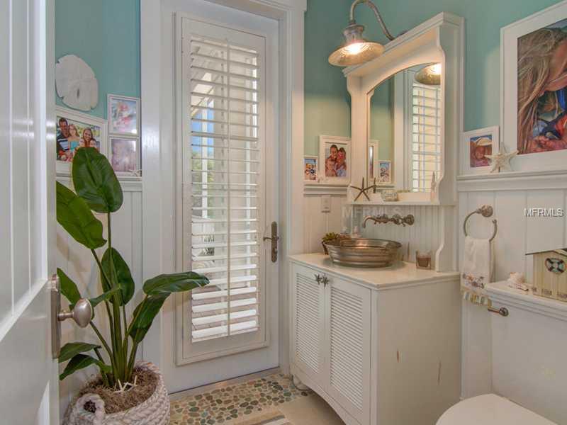 HIDDEN HARBOR - Residential