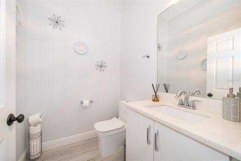 Tiny photo for 17550 County Road 455, Montverde, FL 34756 (MLS # S5129453)