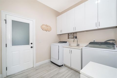 Tiny photo for 17550 County Road 455, Montverde, FL 34756 (MLS # S5129453)