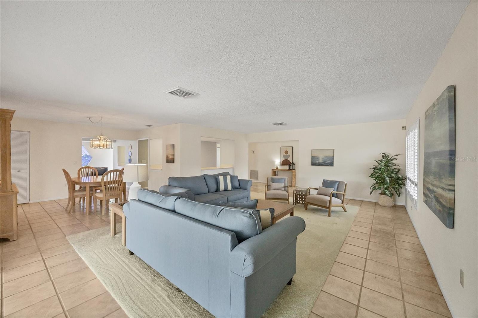 THE MEADOWS - Residential