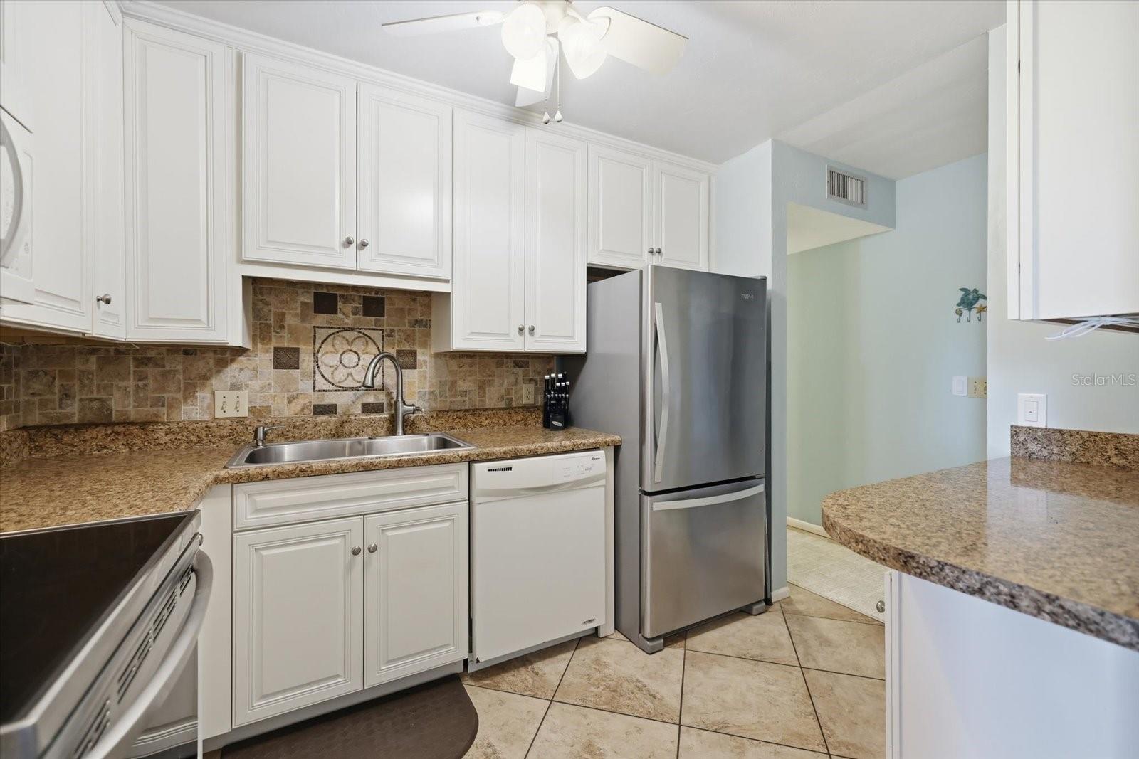 644 WHITE PINE TREE ROAD 43, VENICE, FL, 34285 4 644 WHITE PINE TREE ROAD 43