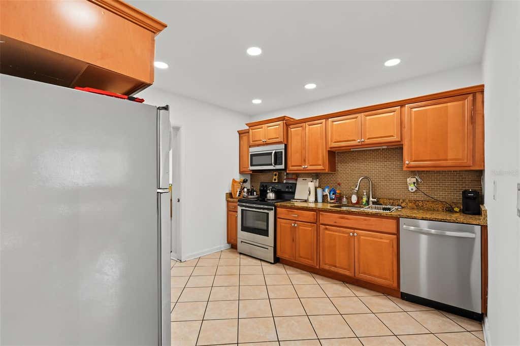 Photo of 1542 Lakeview Road, Clearwater, FL 33756 (MLS # TB8536126)