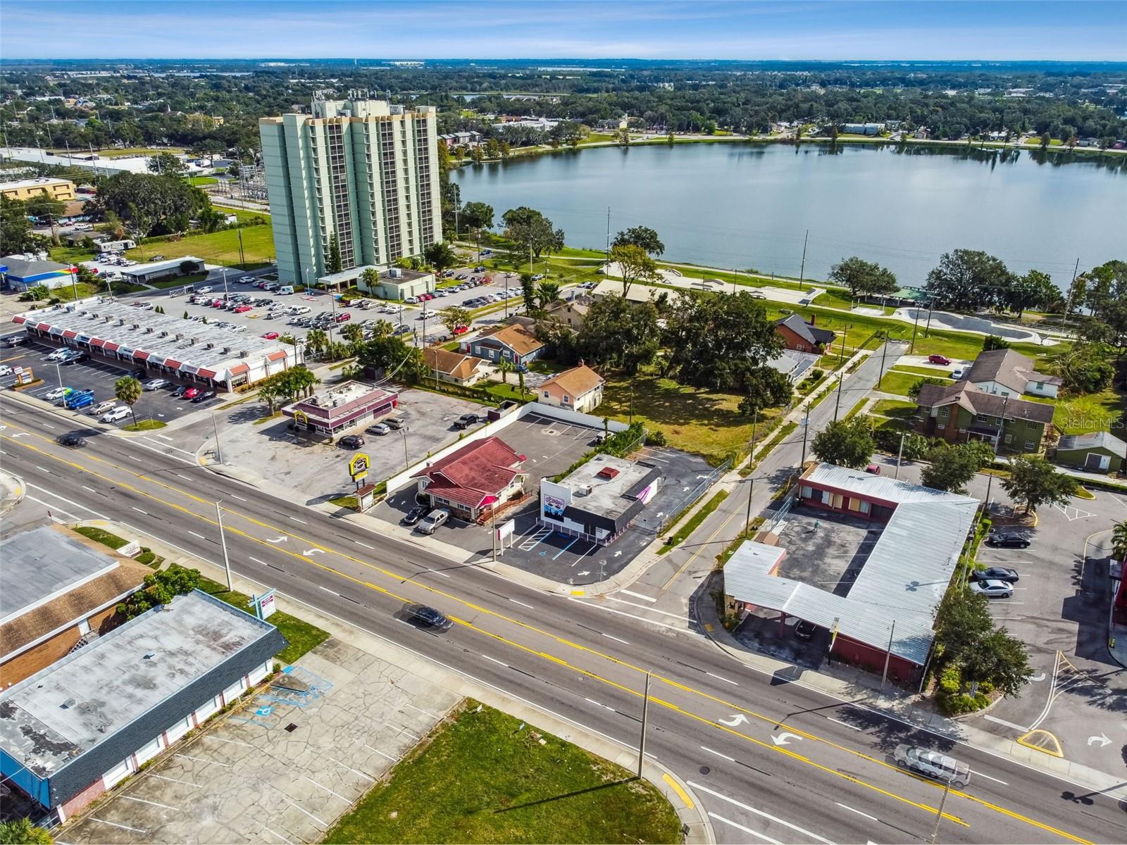 VILLA HEIGHTS - Commercial Lease