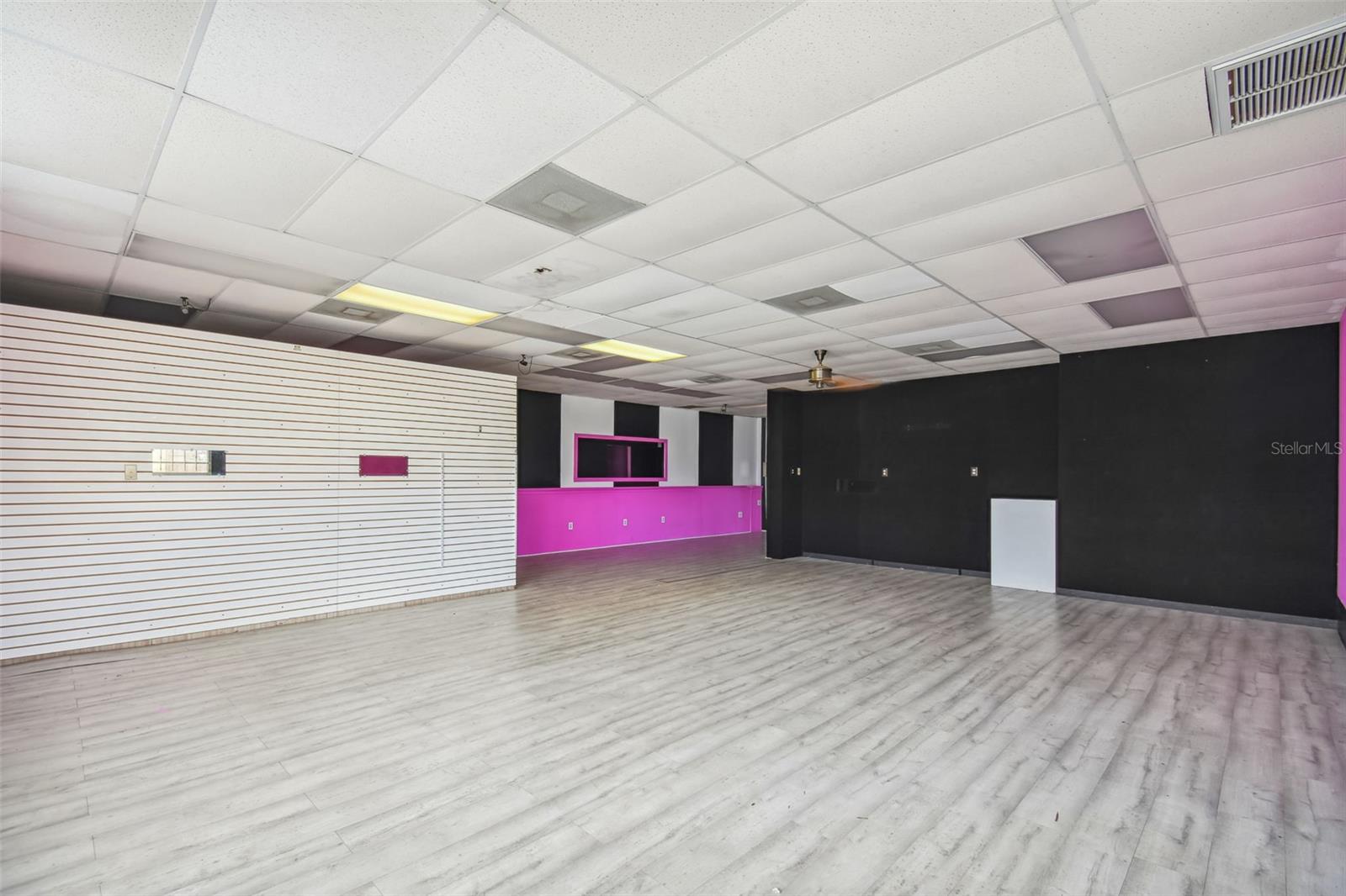 VILLA HEIGHTS - Commercial Lease