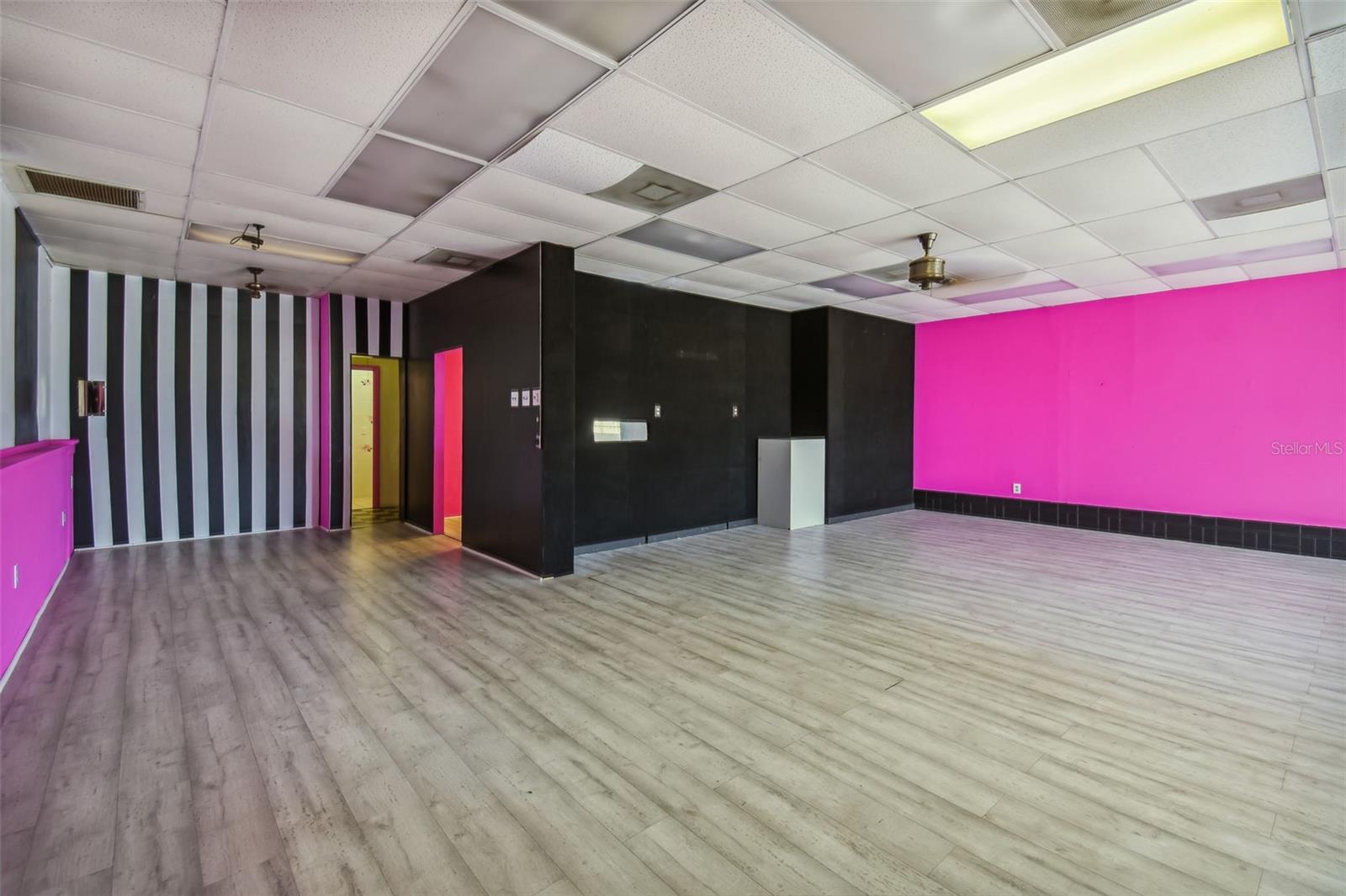 VILLA HEIGHTS - Commercial Lease