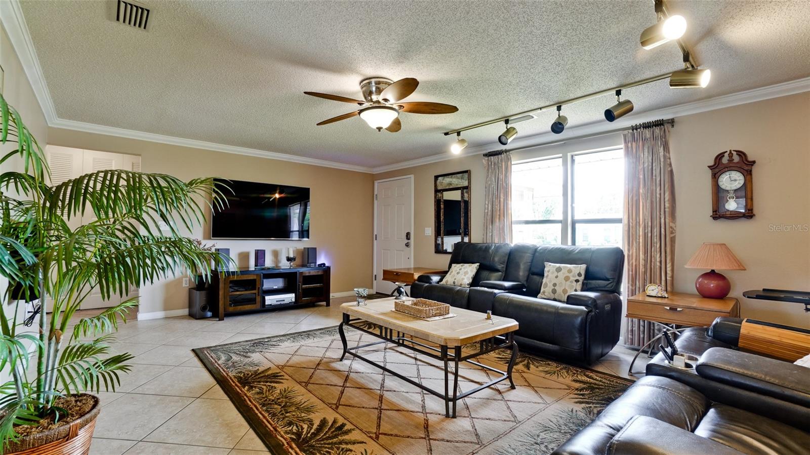 CORDOVA LAKES PH III - Residential