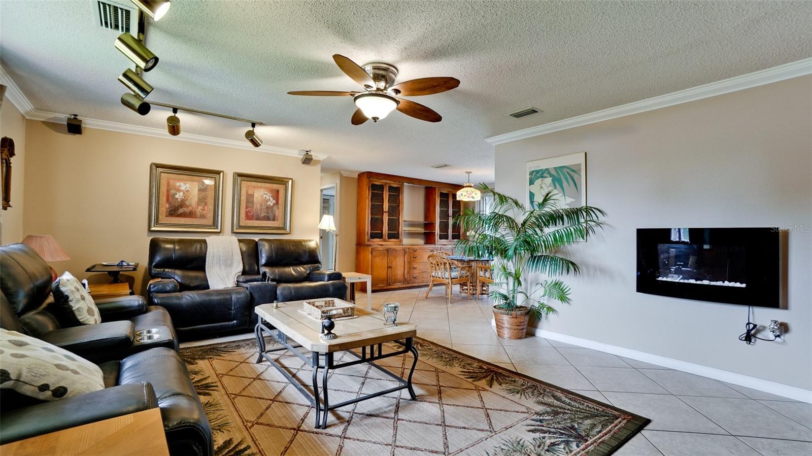 CORDOVA LAKES PH III - Residential