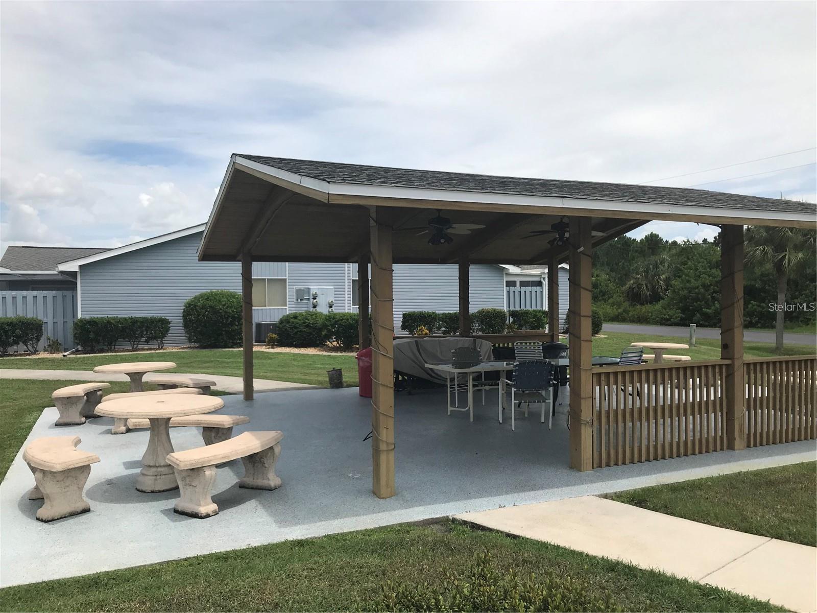 LOVELAND COURTYARDS PH 01 - Residential Lease