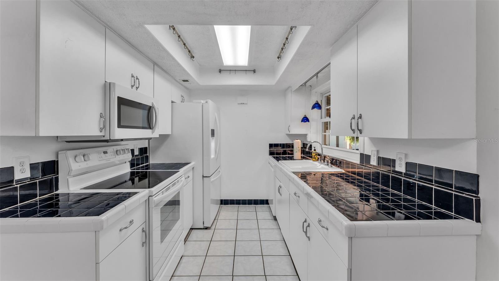 IMPERIALAKES PH 01 - Residential