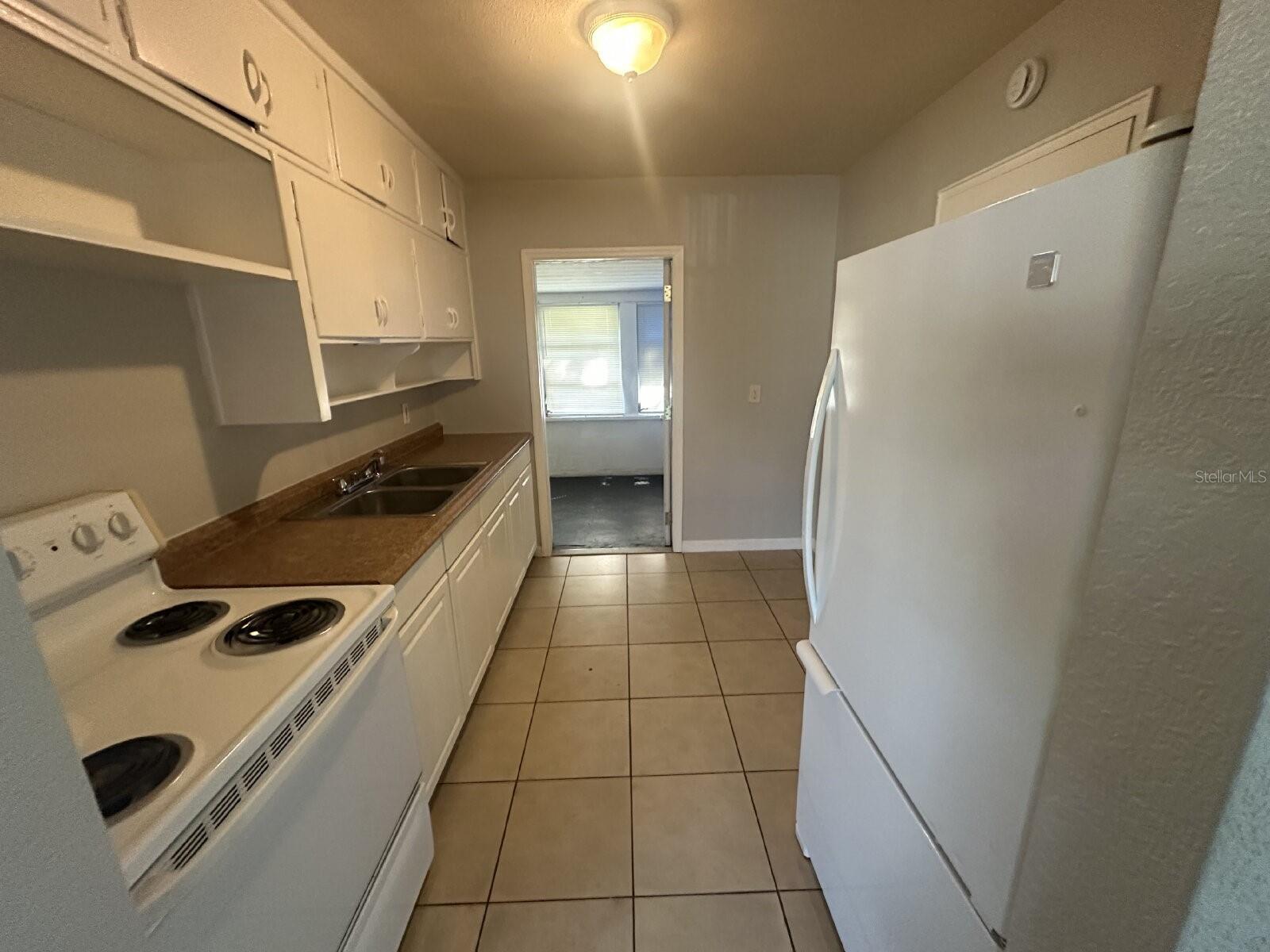 LAKEVIEW VILLAGE - Residential Lease