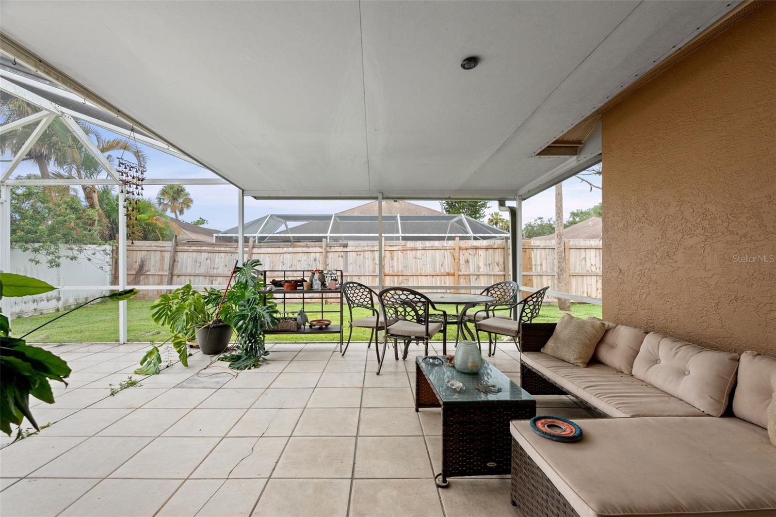 SARAPALMS - Residential