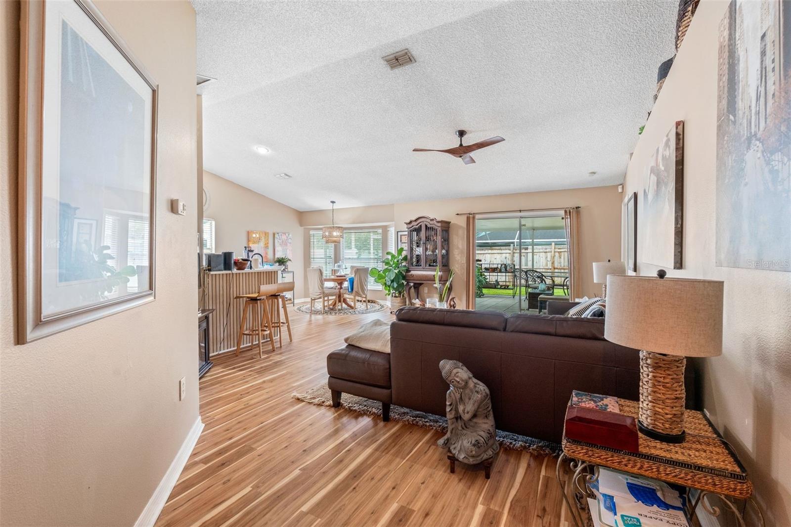 SARAPALMS - Residential