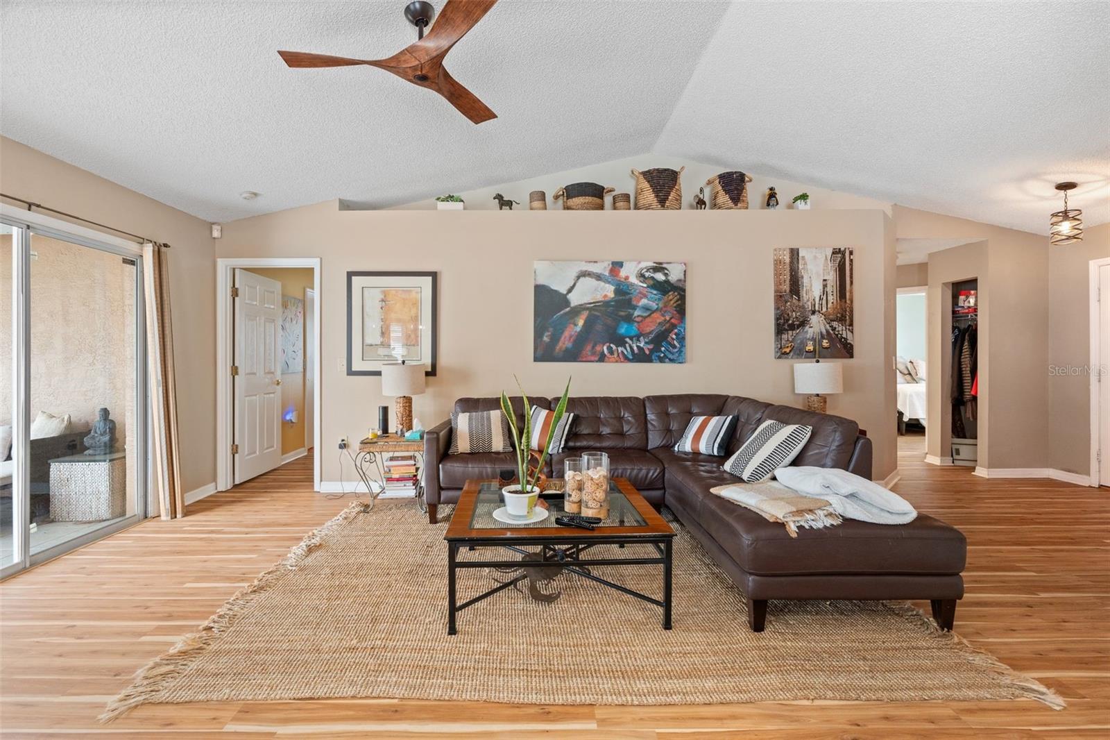 SARAPALMS - Residential