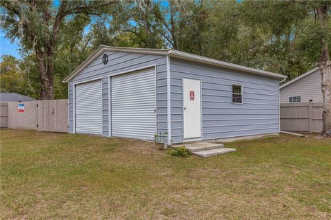 A home in DUNNELLON