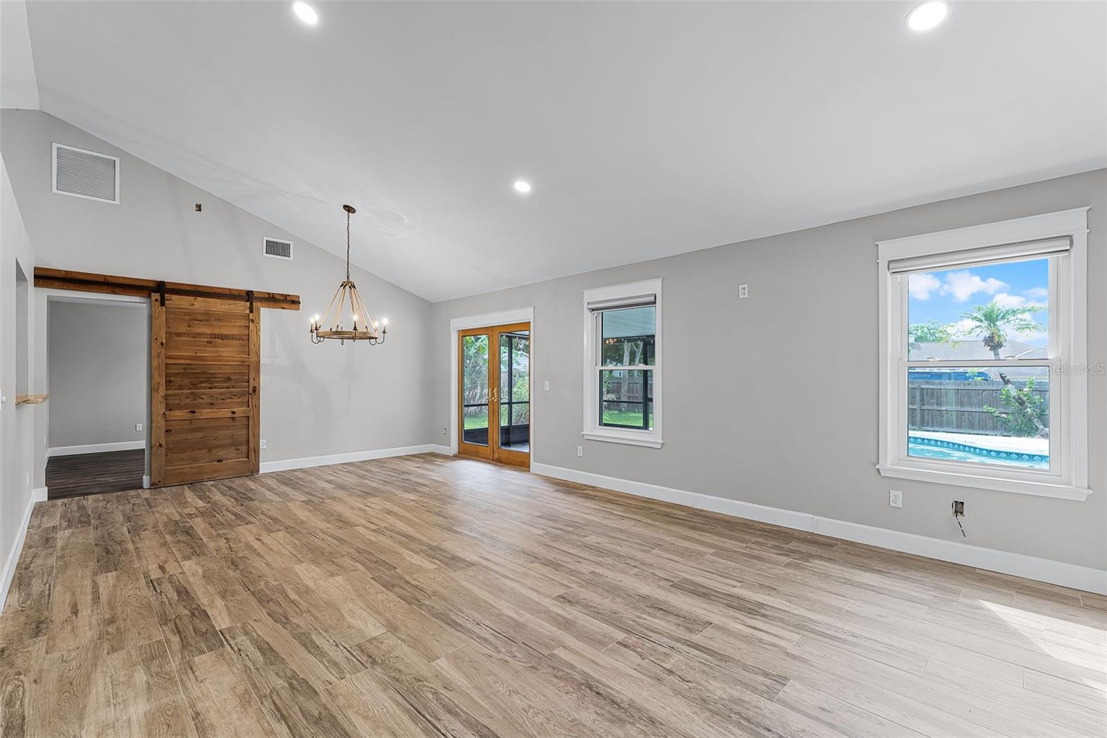 3015 RIVIERA BAY COURT