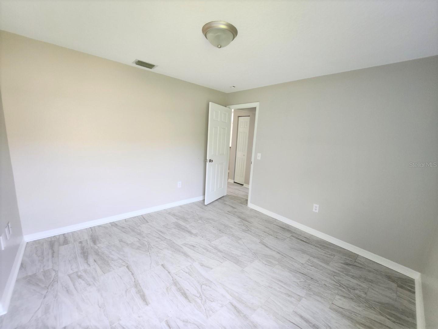 BELL HARBOR - Residential Lease