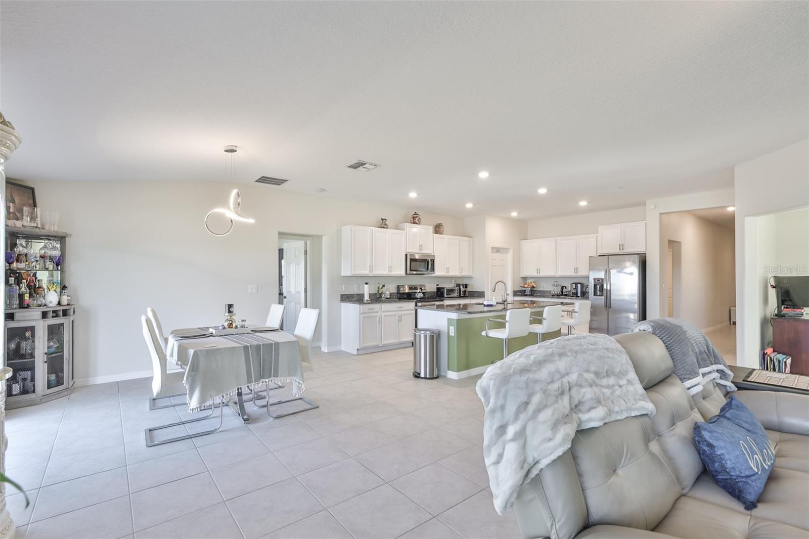 SOUTH FORK TR V PH 1 - Residential