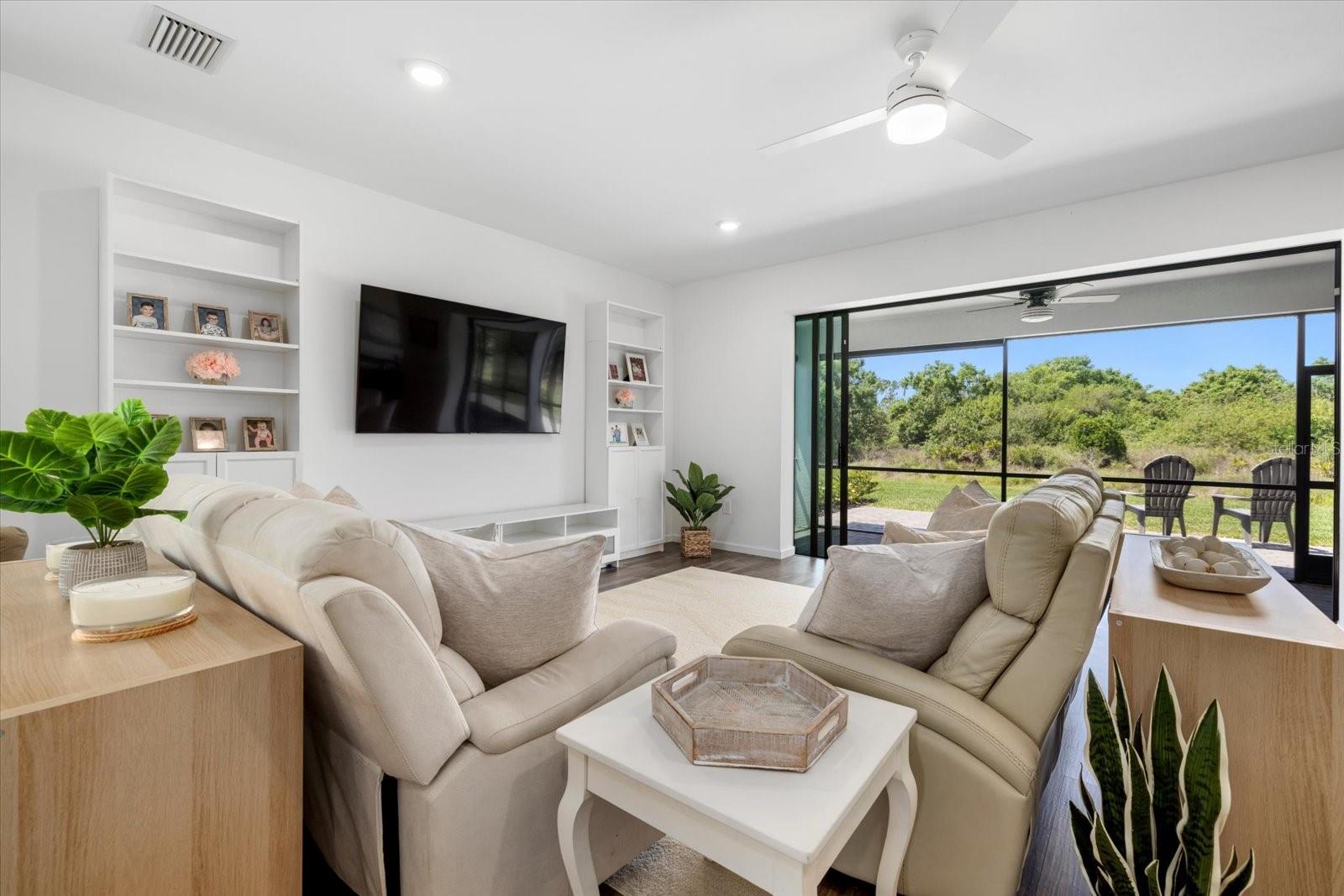 16251 HIDDEN OAK LOOP