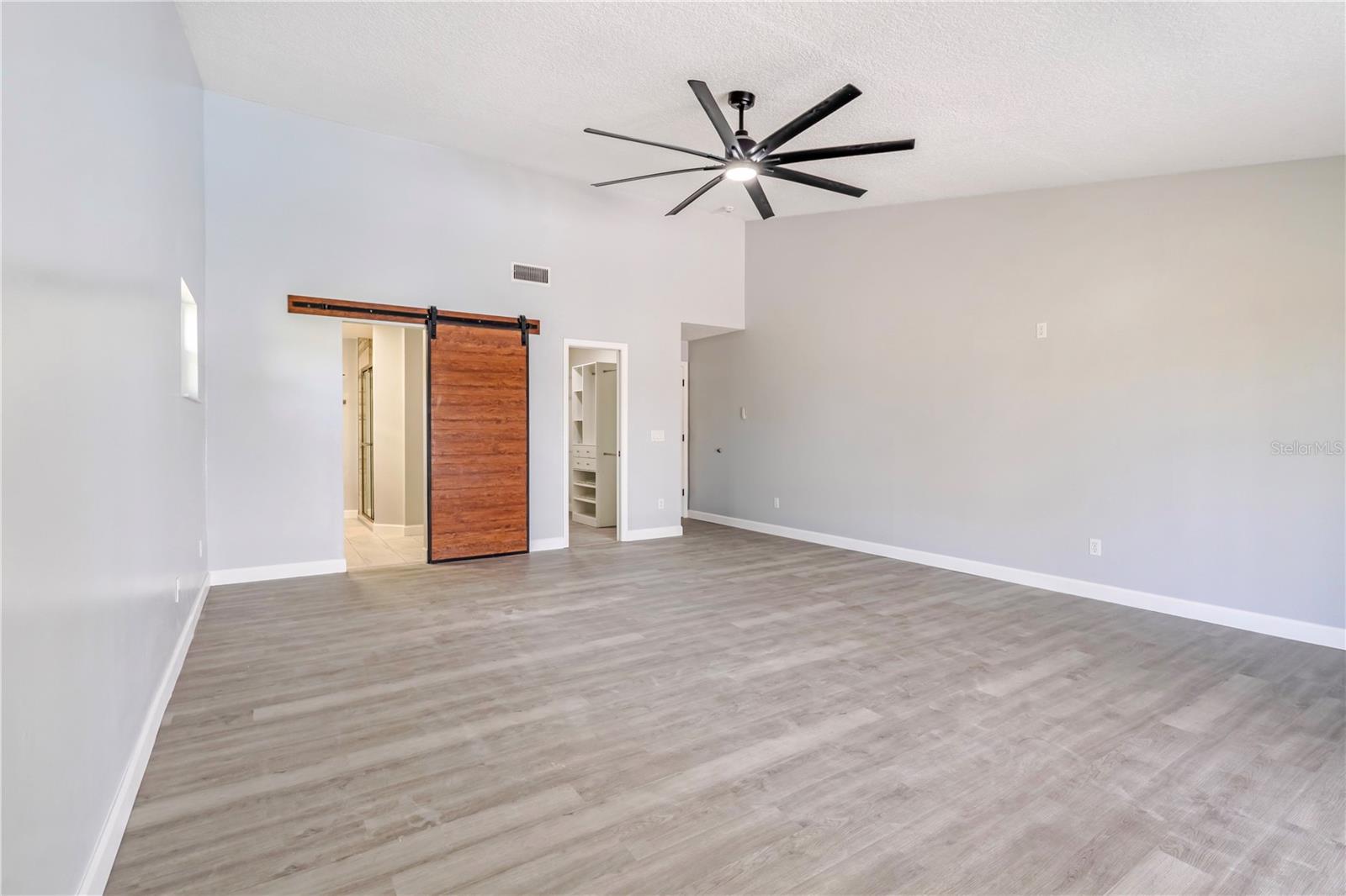 DEER RUN UNIT 10 - Residential