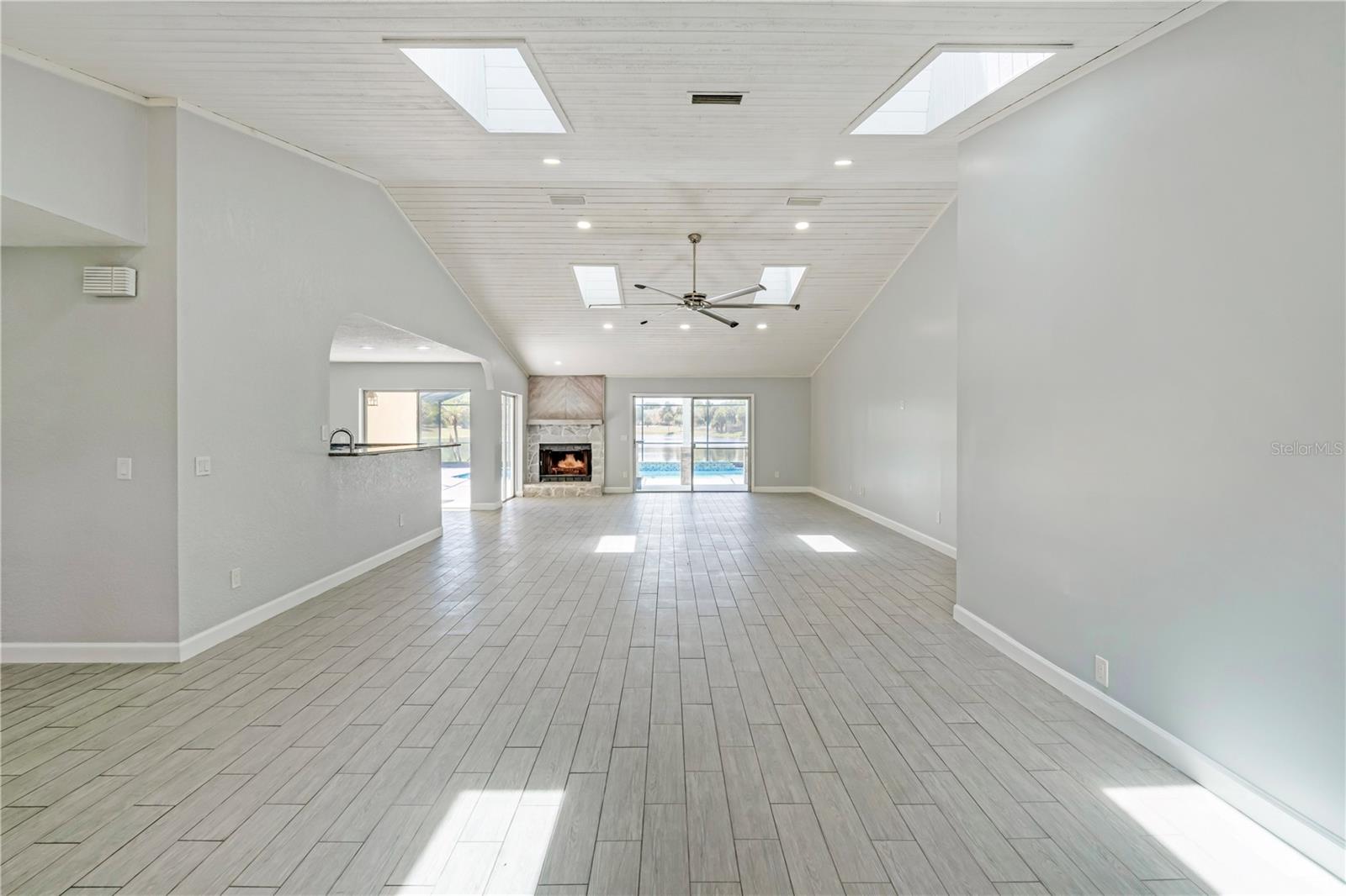 DEER RUN UNIT 10 - Residential