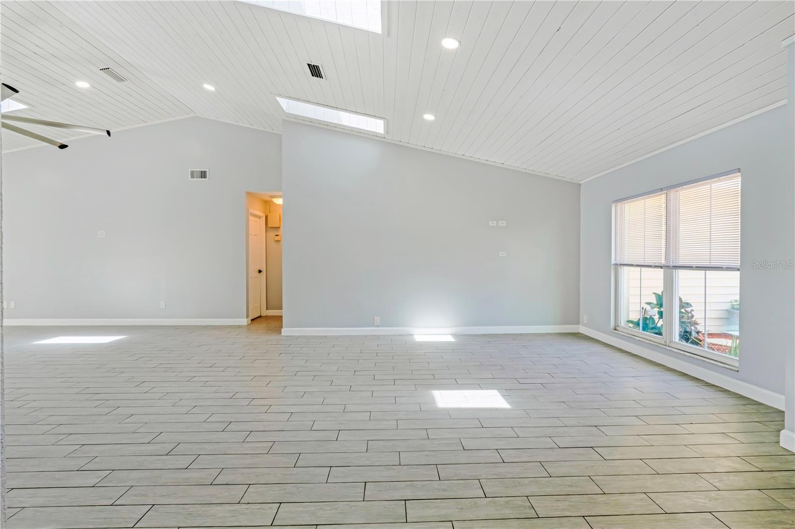 DEER RUN UNIT 10 - Residential