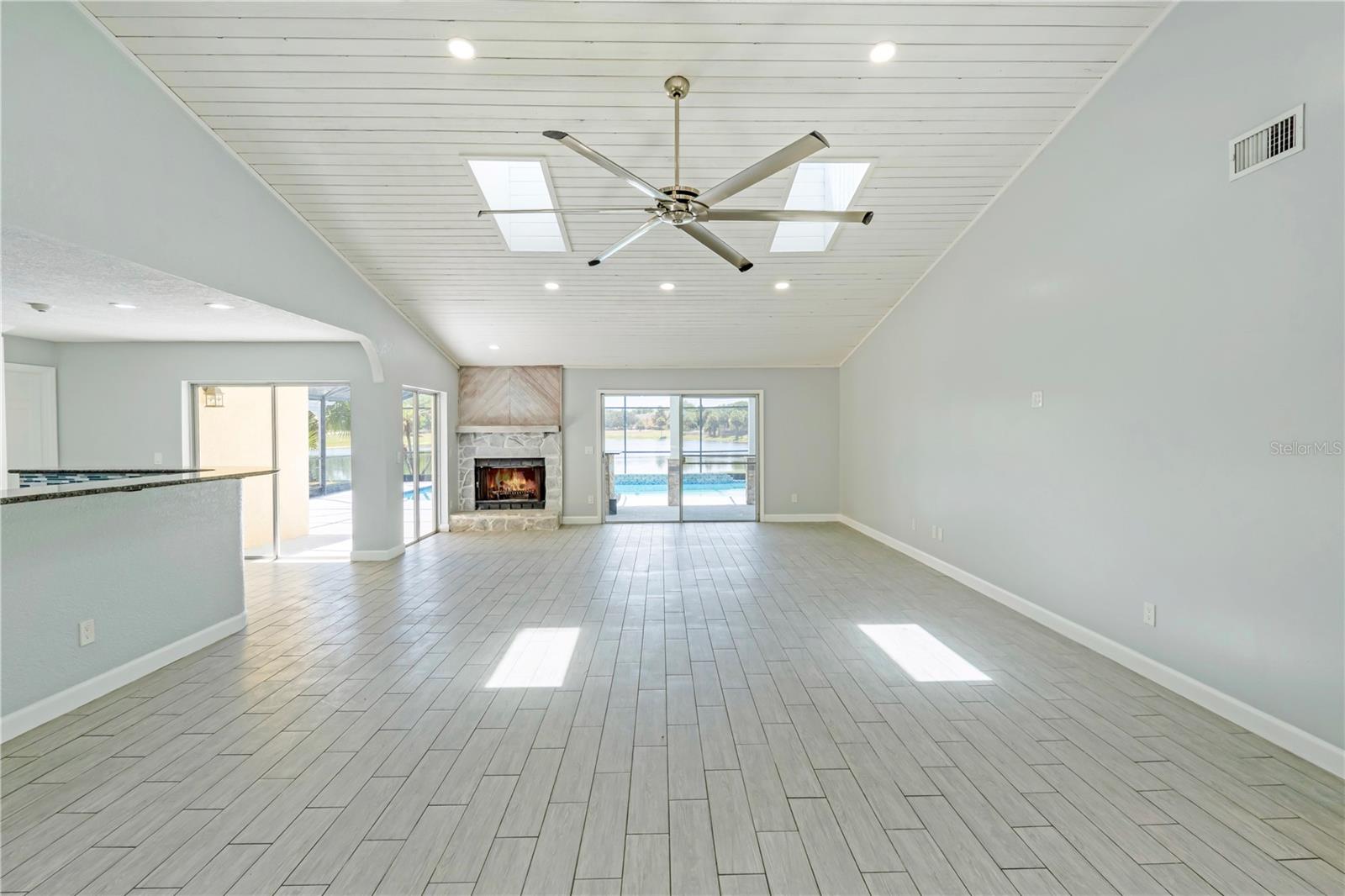 DEER RUN UNIT 10 - Residential
