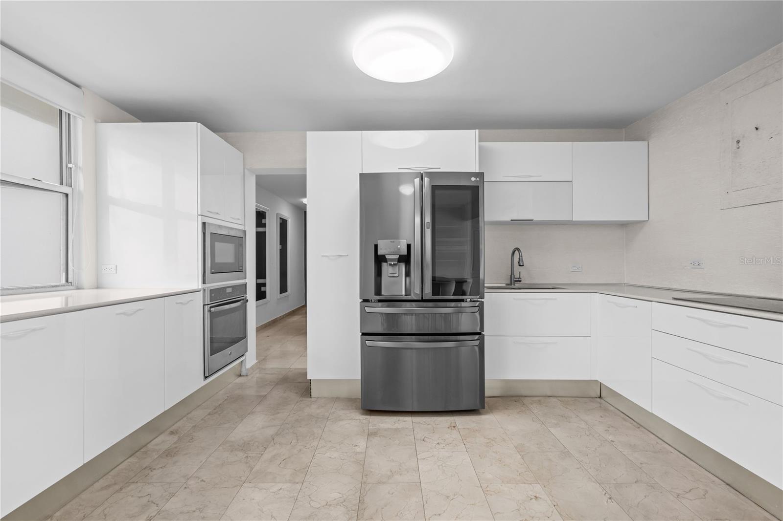 LAGUNA TERRACE CONDOMINIO - Residential