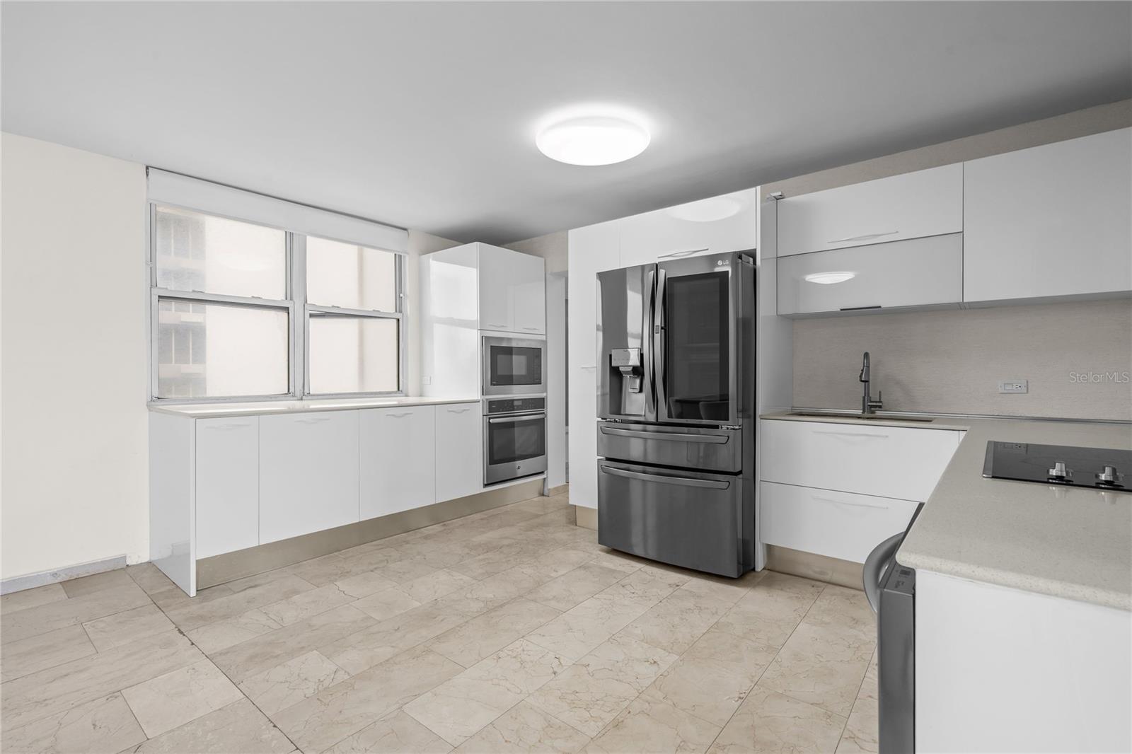 LAGUNA TERRACE CONDOMINIO - Residential