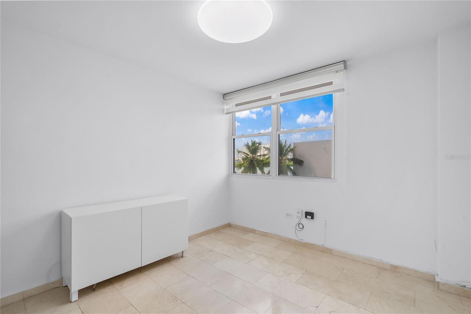 LAGUNA TERRACE CONDOMINIO - Residential