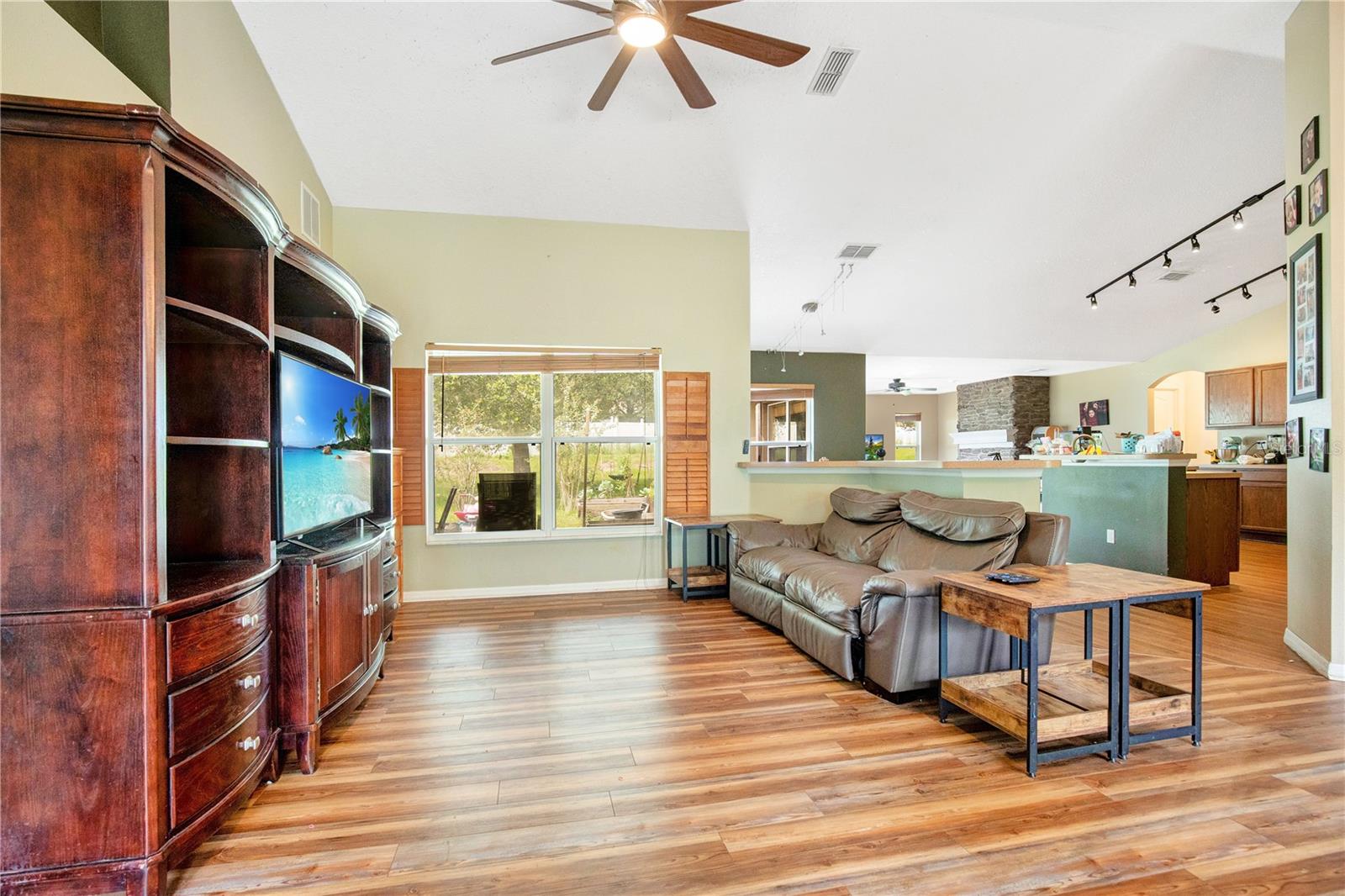 HIGHLAND GROVES PH I - Residential