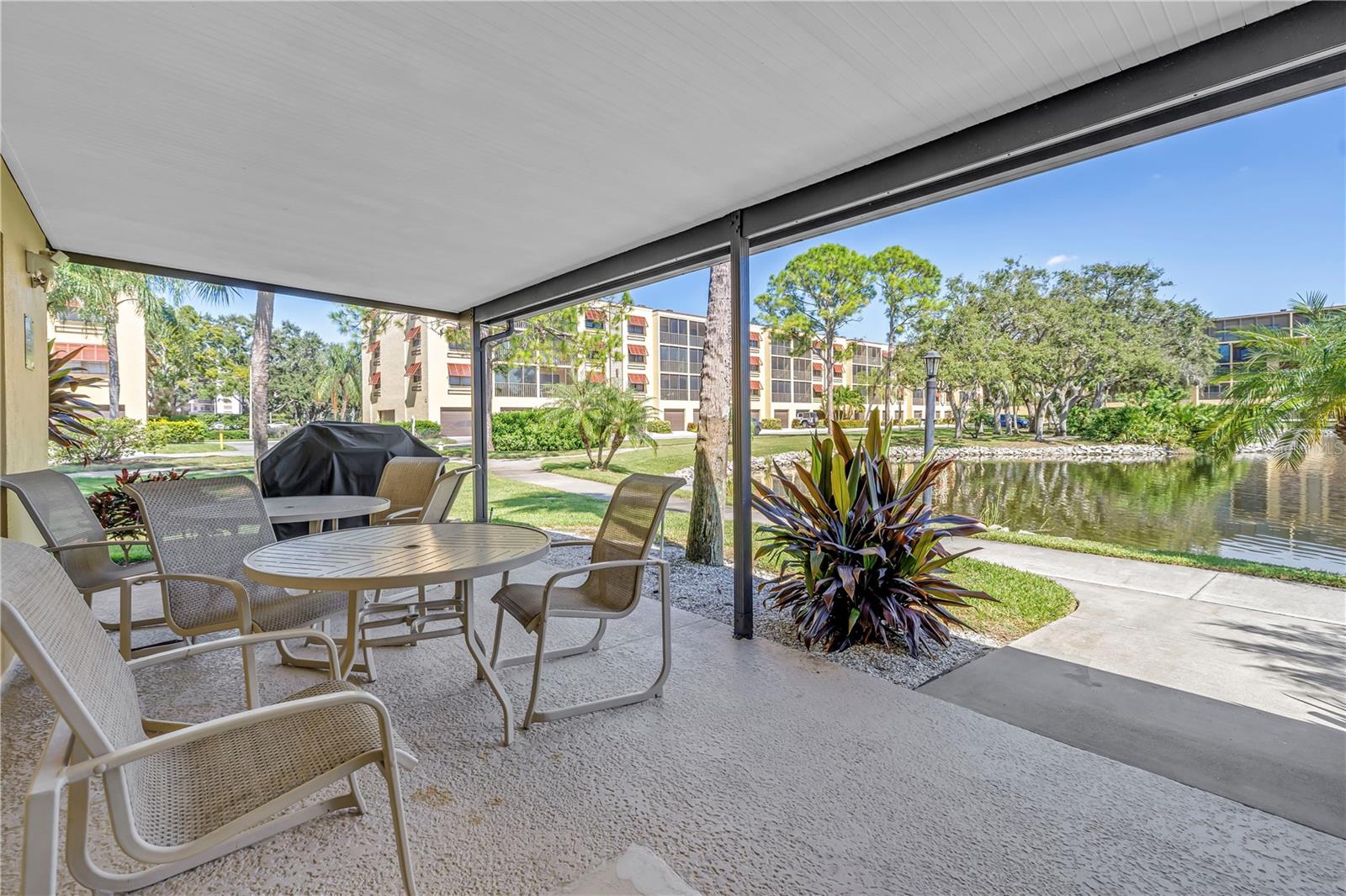 TOWNHOMES OF PARK PLACE - Residential