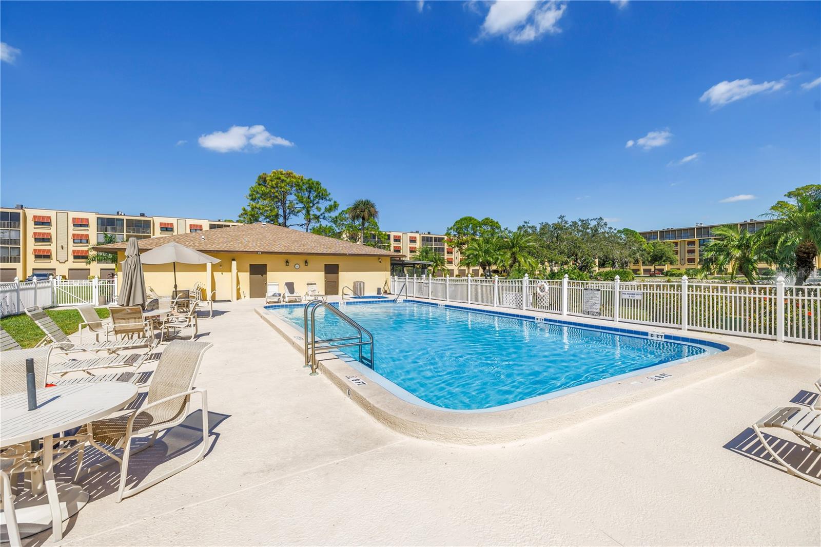 TOWNHOMES OF PARK PLACE - Residential