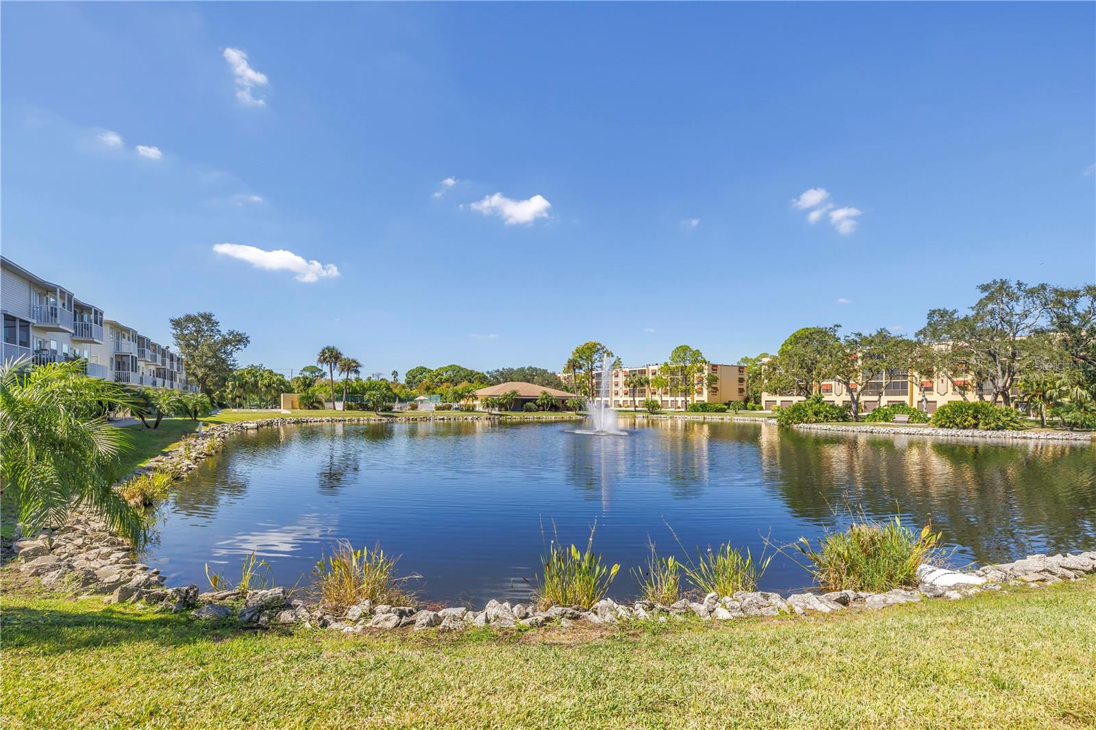 TOWNHOMES OF PARK PLACE - Residential
