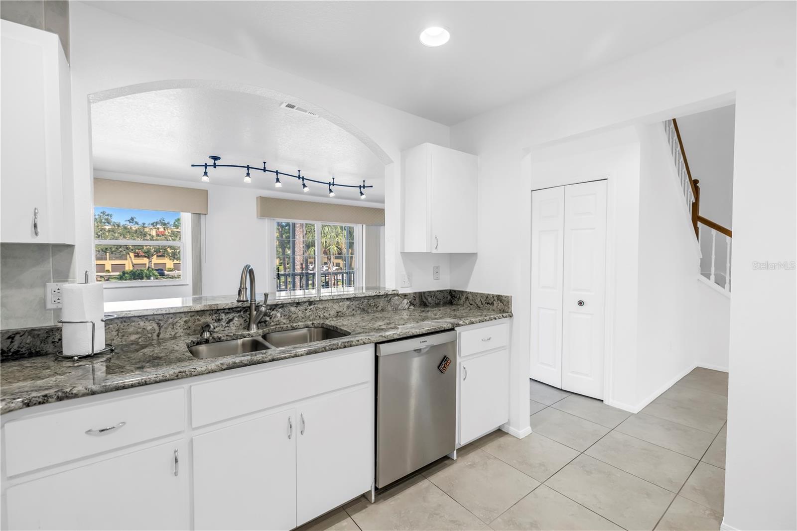 TOWNHOMES OF PARK PLACE - Residential