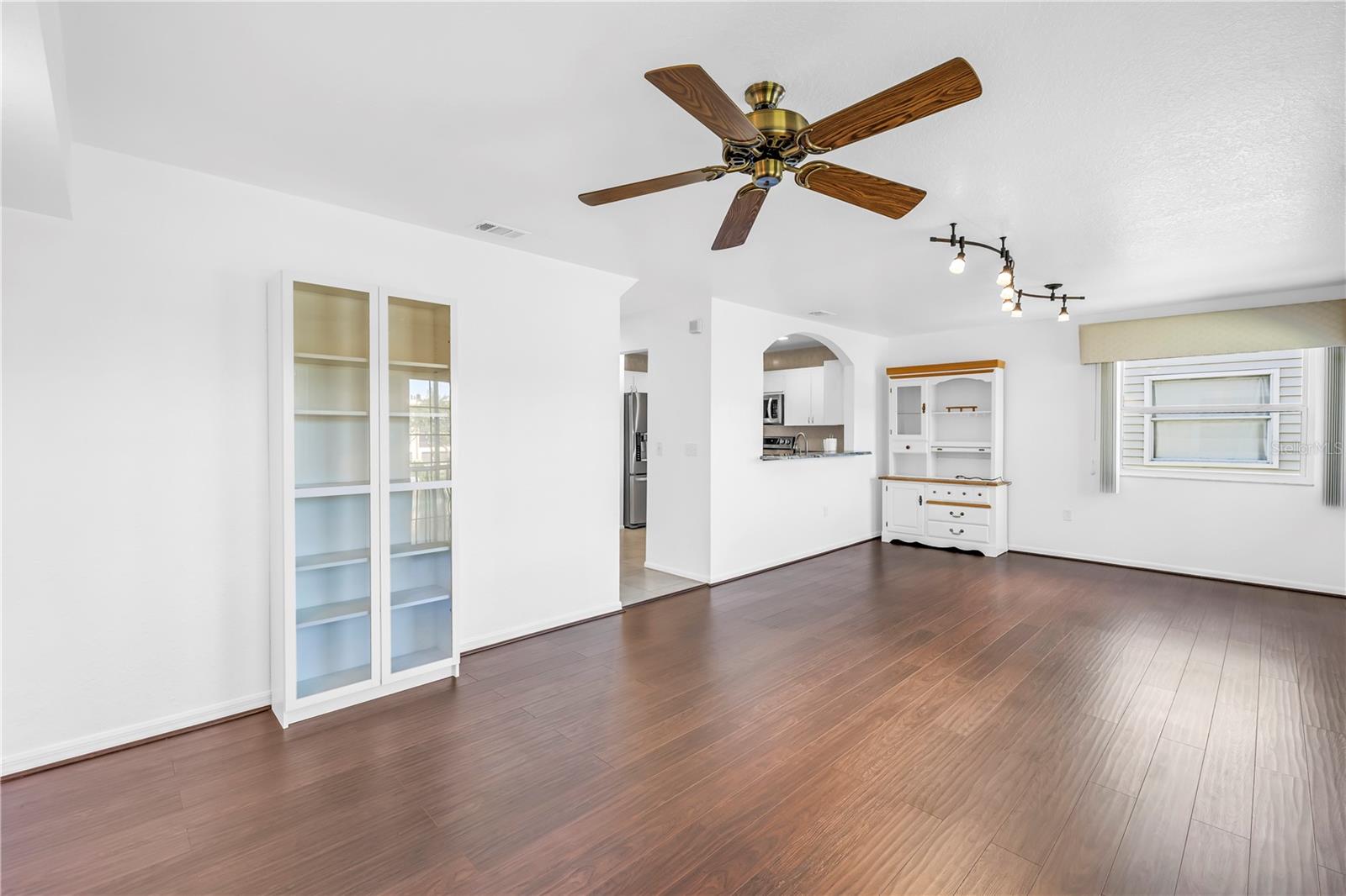 TOWNHOMES OF PARK PLACE - Residential