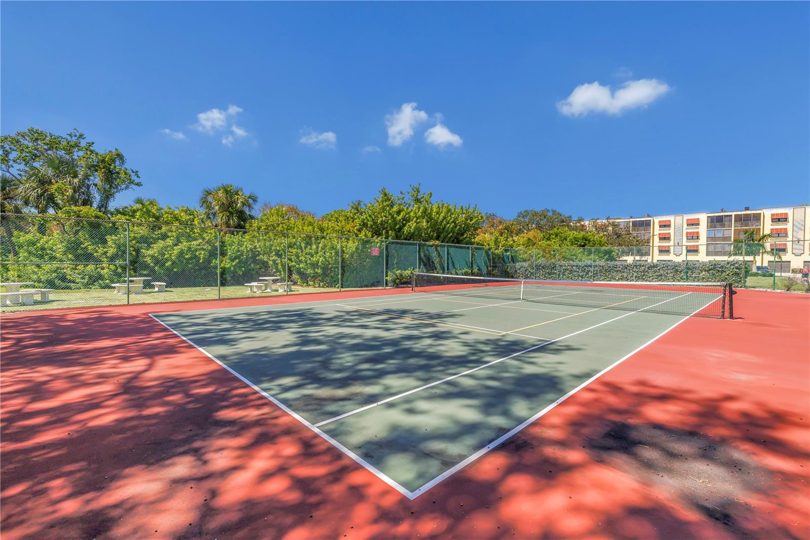 TOWNHOMES OF PARK PLACE - Residential