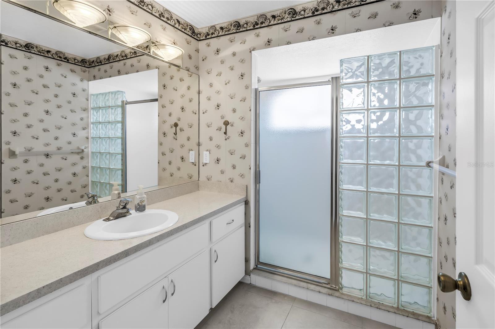 TOWNHOMES OF PARK PLACE - Residential