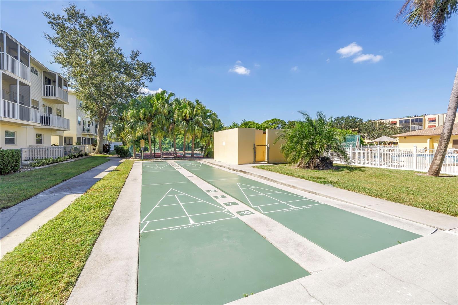 TOWNHOMES OF PARK PLACE - Residential