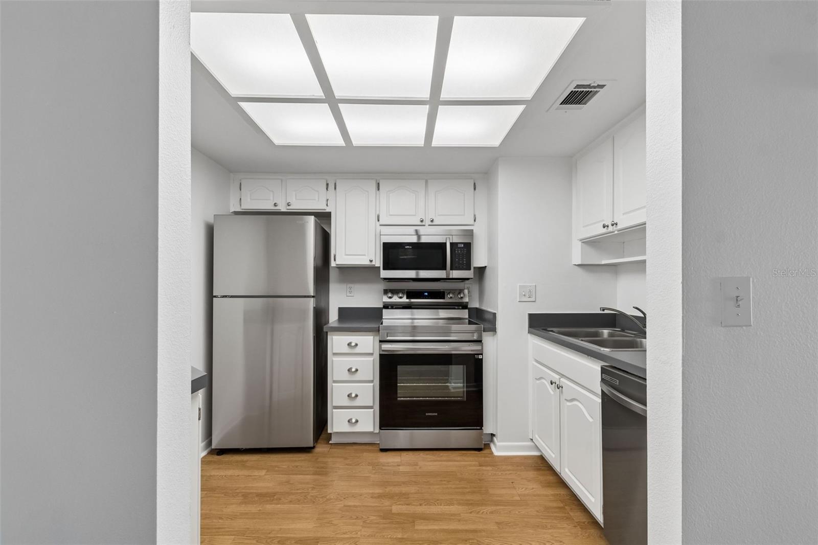 ESTANCIA CONDO - Residential