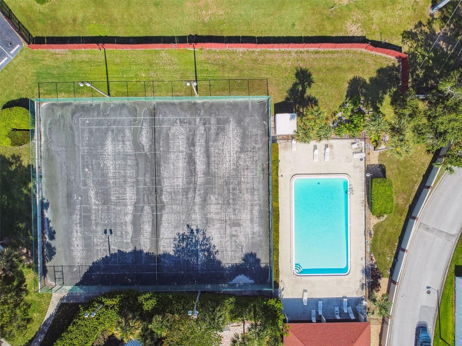 ESTANCIA CONDO - Residential