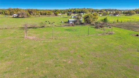 Tiny photo for 855 NE 107th Road, Oxford, FL 34484 (MLS # TB8486454)