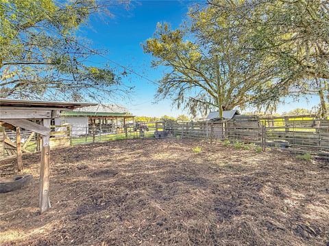 Tiny photo for 855 NE 107th Road, Oxford, FL 34484 (MLS # TB8486454)