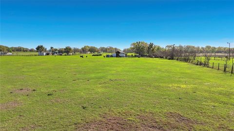 Tiny photo for 855 NE 107th Road, Oxford, FL 34484 (MLS # TB8486454)