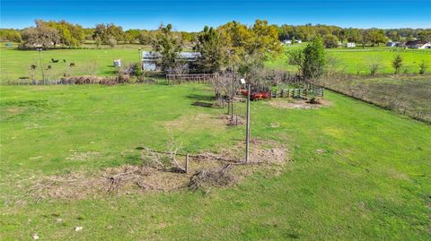 Tiny photo for 855 NE 107th Road, Oxford, FL 34484 (MLS # TB8486454)
