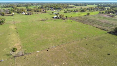 Tiny photo for 855 NE 107th Road, Oxford, FL 34484 (MLS # TB8486454)